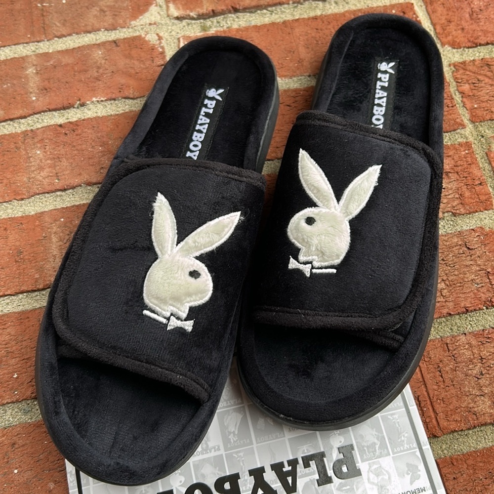 PLAYBOY BUNNY Authentic Black/Ivory Logo Adjustable Memory Foam Men’s Slippers